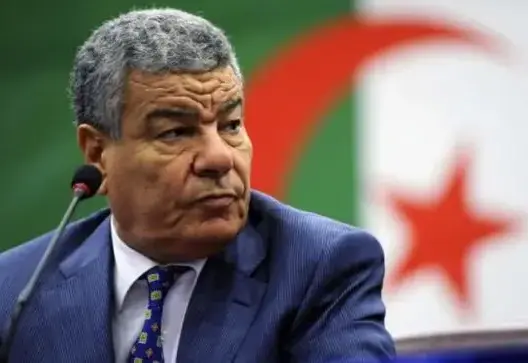 مسؤول جزائري يقرر الاستقرار بمراكش في انتظار حصوله على اللجوء السياسي