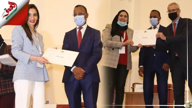 وزير العدل يسلم شواهد النجاح للموثقين الناجحين
