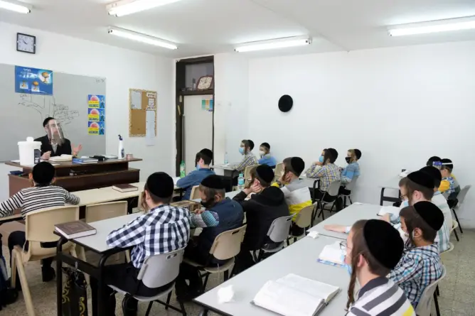إسرائيل تعيد فتح المدارس بالكامل ابتداء من الأحد المقبل