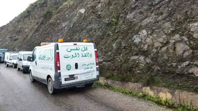 مأساة بتاونات.. قتلى وجرحى بينهم نساء وأطفال في اعتداء نفذه مختل عقليًا