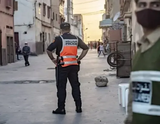 أعمال شغب ورشق لدورية أمنية بالحجارة يقود لاعتقال 20 شخصا بكلميم