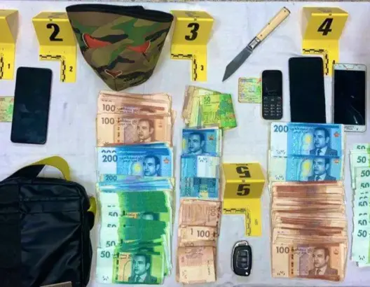 توقيف شخصين بطنجة سرقا وكالة بنكية بالسلاح الأبيض