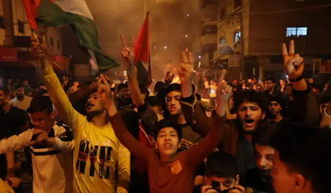 لليوم الـ11 على التوالي.. إسرائيل تعتدي على الفلسطينيين بالقدس وتقصف غزة