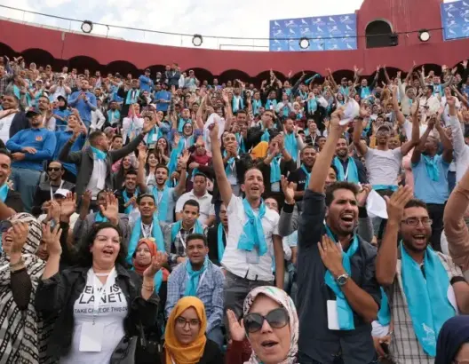 شبيبة الأحرار تستنكر “الهجمة الممنهجة” ضد الحزب وتتهم وهبي بـ”الإساءة للسياسة”