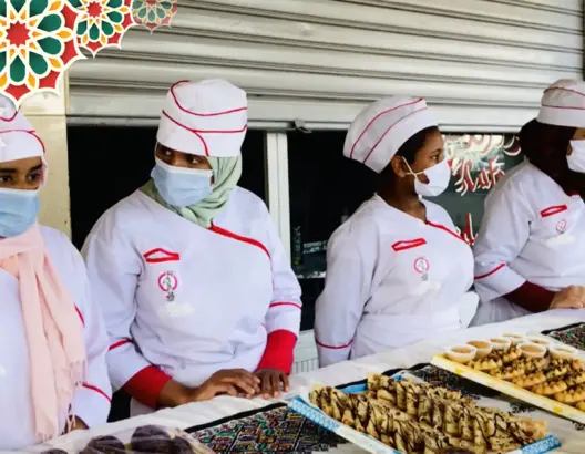 جمعية ماما عزيزة تأوي نساء معوزات وتخلق لهن فرصا للشغل في الطبخ