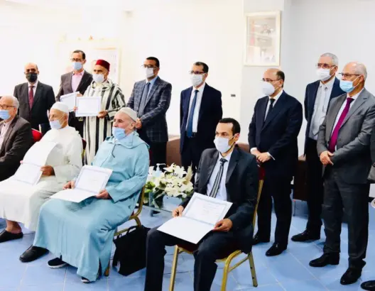 المغرب .. تسليم أولى شهادات الاستفادة من الحماية الاجتماعية لفئة العدول (فيديو)