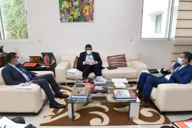 أمزازي يستقبل دحمان .. والأخير يعلق: طريقة الحوار انعكاس للواقع