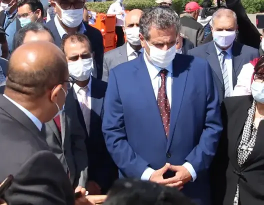 أخنوش يشرف بآسفي على توزيع صناديق عازلة للحرارة على 13 ألف صياد تقليدي (صور وفيديو)