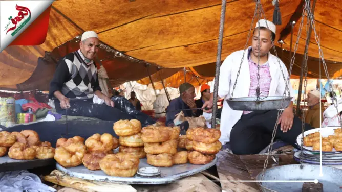 أشهر “سفناج” بسوق أولاد سعيد بسطات يحكي قصة 50 سنة أمام المقلاة
