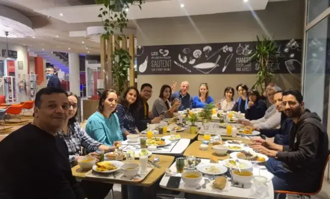 الجمعية المغربية لحقوق الضحايا تنظم إفطارا جماعيا بحضور بوطاهر والمشتكيات ببوعشرين