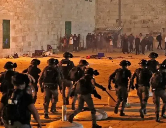 المغرب “يتابع بقلق بالغ” الأحداث العنيفة في القدس ويدعو لتغليب لغة الحوار