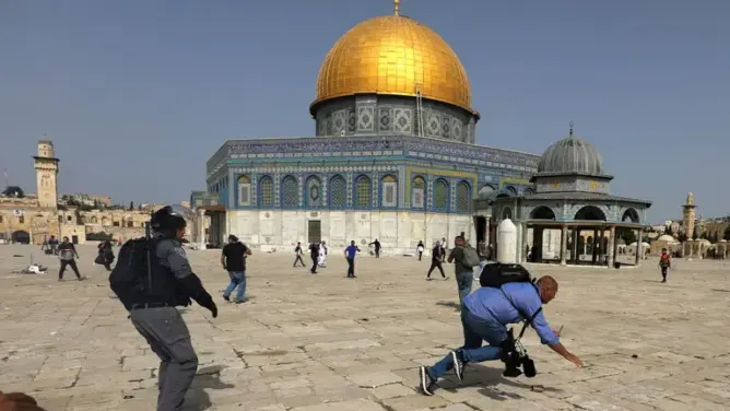 الجزائر تعرقل اعتماد بيان حول القدس يشيد بدور الملك في الدفاع عن الأقصى