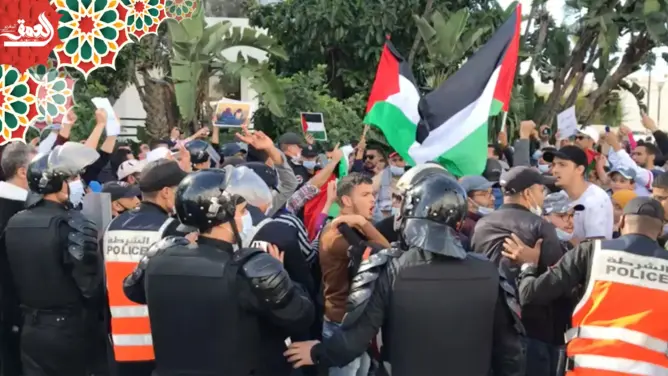 احتجاجات وشعارات قوية بالبيضاء تضامنا مع المقدسيين  بفلسطين .. والأمن يتدخل