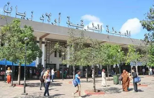 شركات نقل تنشط سرا.. استمرار إغلاق محطة “أولاد زيان” بالبيضاء يثير غضب مهنيين