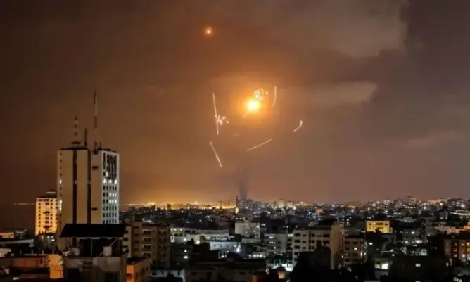 المقاومة بغزة تطلق صواريخ مضادة للطائرات لأول مرة.. واتفاق مبدئي على وقف إطلاق النار