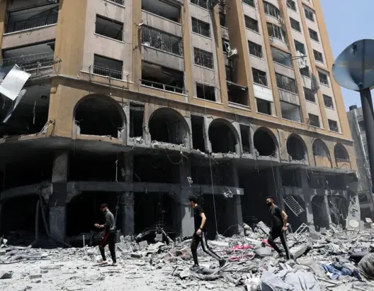 المقاومة الفلسطينية تمنح جهودا دولية وعربية فرصة لإنجاح إنهاء حصار غزة