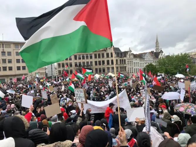 احتجاجات حاشدة ببروكسيل تضامنا مع فلسطين وتنديدا بالصمت الدولي (صور)