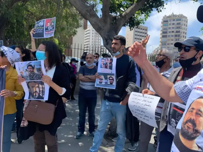 دفاع الريسوني والراضي لـ”العمق”: الملف اتخذ منعرجا خطيرا ونخشى تداعيات التأجيلات المتكررة