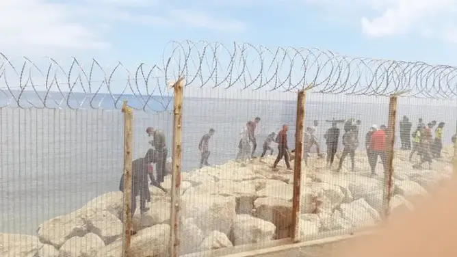 الهجرة الجماعية.. البحر يلفظ ثاني جثة في الجانب الإسباني من معبر سبتة (فيديو)