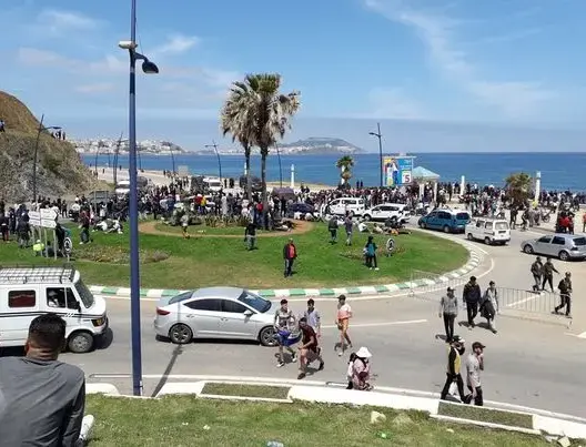 الاستقلال يسائل العثماني عن أسباب الهجرة الجماعية غير المسبوقة لسبتة وينتقد صمت الحكومة