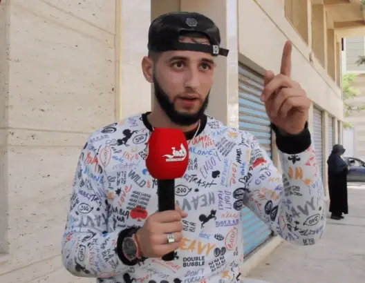 شاب يروي تفاصيل ليلة قضاها بسبتة: 30 واحد هجمو علينا بالمسدسات والأسلحة البيضاء (فيديو)