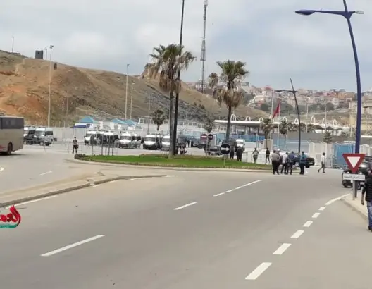 تسليم الدفعة الثالثة من القاصرين بسبتة إلى المغرب وسط انتقادات حقوقية إسبانية