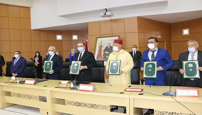 توقيع اتفاقية شراكة لدعم ومواكبة العرض الصحي بإقليم ميدلت (صور)