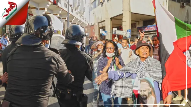 أمن الرباط يفرق وقفة احتجاجية للتضامن مع الفلسطينيين ورفض التطبيع (فيديو)