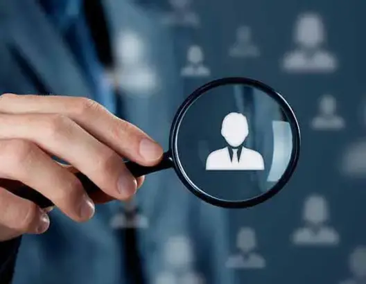 منظمة “إشعاع” تدعو الحكومة لمراجعة قرار تسقيف سن التوظيف