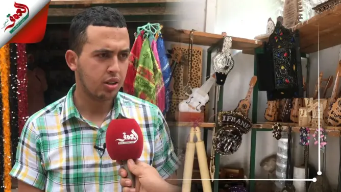 بائعو المنتجات الخشبية بأزرو يشتكون الكساد .. وهذه مطالبهم(فيديو)