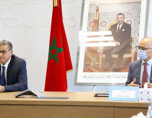 الحكومة تلتزم أمام المركزيات النقابية بتسوية ملفات مطلبية لست فئات من رجال التعليم