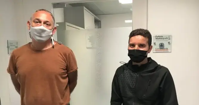 الإعلام الإيطالي يشيد بمغربي عاطل عن العمل أعاد محفظة نقود إلى صاحبها