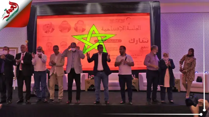 على إيقاعات شرقية..الوزيران أمكراز والرباح يرقصان في قاعة للحفلات بأكادير(فيديو)