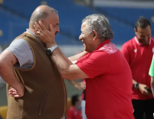 البنزرتي وبنشيخة.. من خلاف حاد وكلام نابي في تونس إلى عناق في المغرب