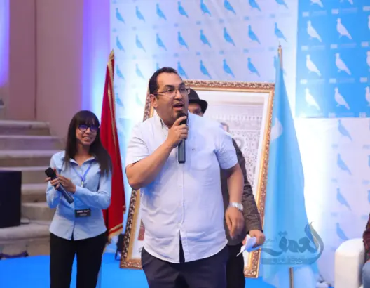 بنسليمان يكسر حاجز “الحْشمة” ويتكلم لأول مرة تحت جناح “الحمامة”: لن نضيع الوقت في الرد
