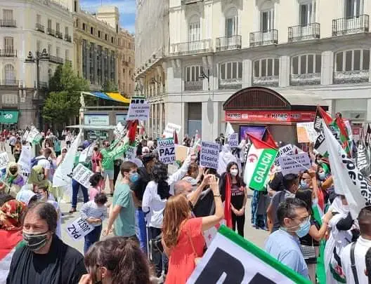 أحزاب إسبانية تذكي الأزمة مع الرباط وتتظاهر بمدريد دعما لميليشيات البوليساريو (صور)