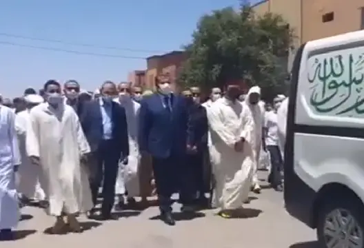 أخنوش ووهبي وساجد يودعون بتيزنيت رجل الأعمال “بيشا” إلى مثواه الأخير (صور)