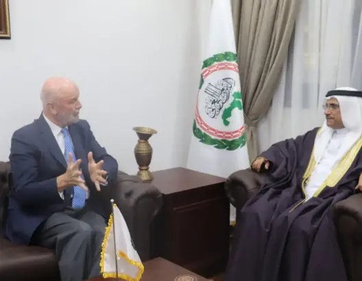 رئيس البرلمان العربي يبلغ سفير إسبانيا بالموقف الرافض لتحركات مدريد ضد الرباط