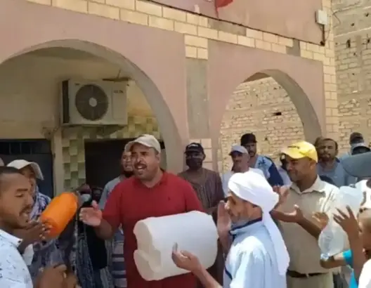 طاطا .. شبح العطش يهدد “فم زكيد” ويدفع الساكنة إلى الاحتجاج (صور)