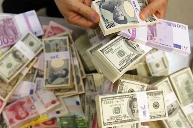 الاحتياط الوطني من العملة الصعبة يتجاوز 320 مليار درهم في 2020