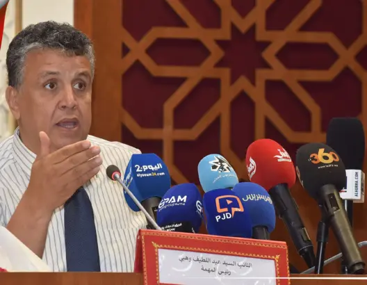 وهبي: المغرب سيعالج قضية العالقين بسوريا والعراق “حالة بحالة”.. وأطفال لعبوا الكرة برؤوس البشر (فيديو)