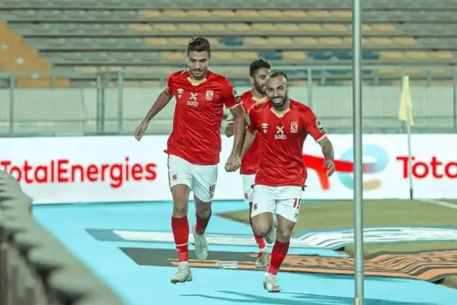 الأهلي يتوج بعصبة الأبطال ويضرب موعدا مع الرجاء في كأس السوبر الإفريقي