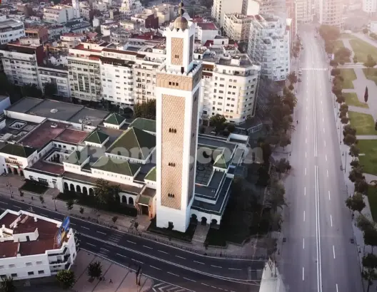 مساجد مغلقة وشوارع خالية.. هكذا تبدو طنجة يوم عيد الأضحى (فيديو)