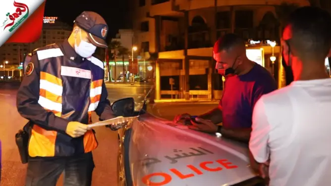 أمن طنجة يحرر مئات المخالفات في أول ليلة من تنفيذ القرارات الحكومية الجديدة (فيديو)