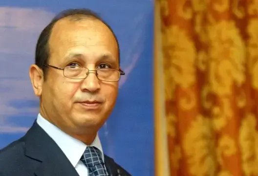 اتصالات المغرب تجدد الثقة في أحيزون .. وأسماء إماراتية جديدة تدخل المجموعة