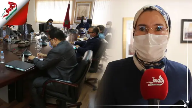 عرضت فيه أهم الخلاصات والتوصيات.. لقاء تواصلي يجمع الوافي وبنموسى مع مغاربة الخارج