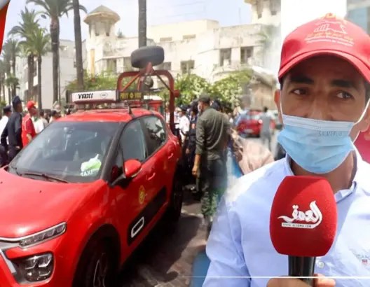 سائقو الطاكسيات بالبيضاء يستنكرون استثناء الحافلات والترامواي من قرار تقليص الركاب (فيديو)
