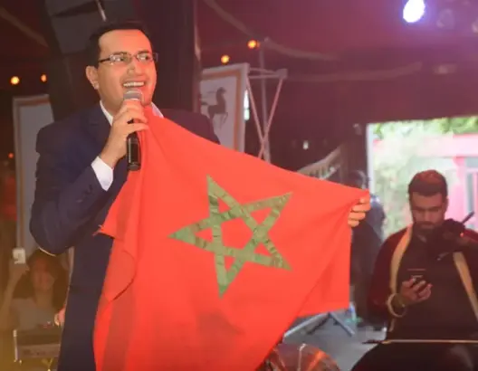 عبد العالي أنور يكشف لـ”العمق” تفاصيل سرقة فنان جزائري لأغانيه