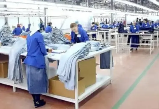 الحكومة تعول على عقود مؤقتة لخلق 250 ألف منصب شغل في سنتين