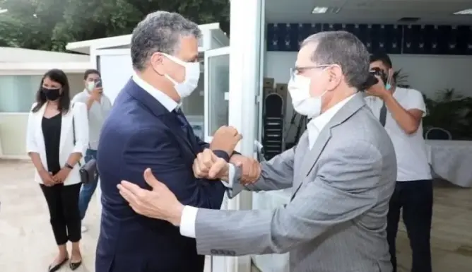 لقاء “البام” و”البيجيدي”.. استعراض أم تحالف جاد؟!